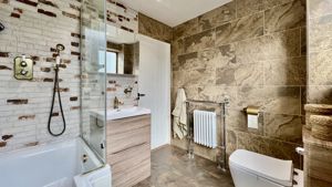 Photo 17- click for photo gallery